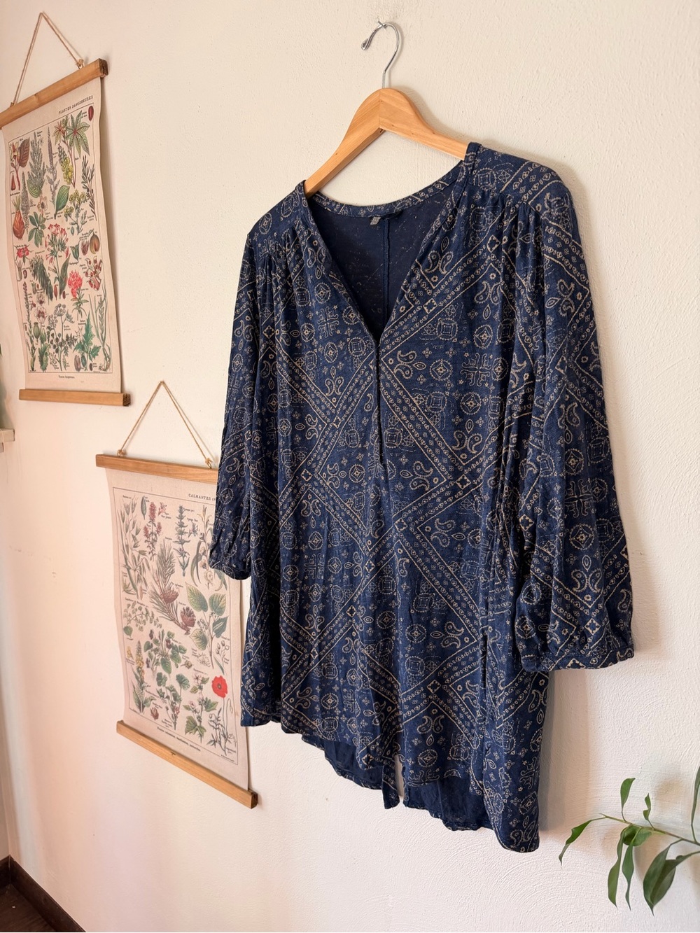 Lucky Brand - 3XL - Navy Blue Printed V-Neck Tunic Blouse